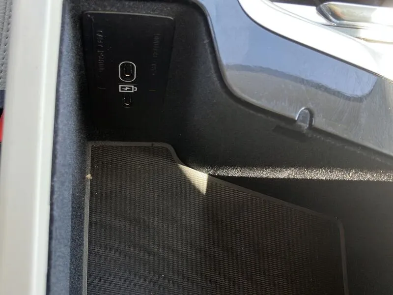 Volvo XC60 2.0 T6 AWD Recharge Ultimate Dark - foto 43