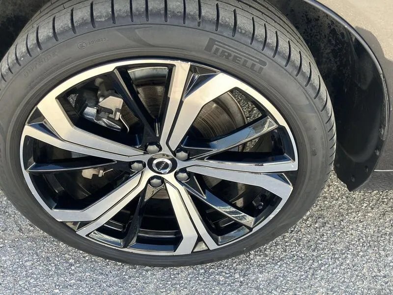 Volvo XC60 2.0 T6 AWD Recharge Ultimate Dark - foto 11