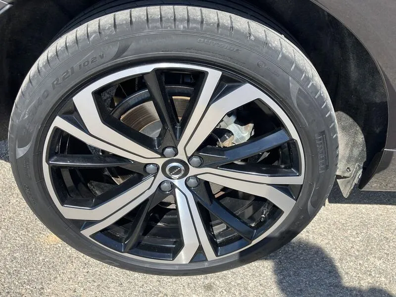 Volvo XC60 2.0 T6 AWD Recharge Ultimate Dark - foto 17