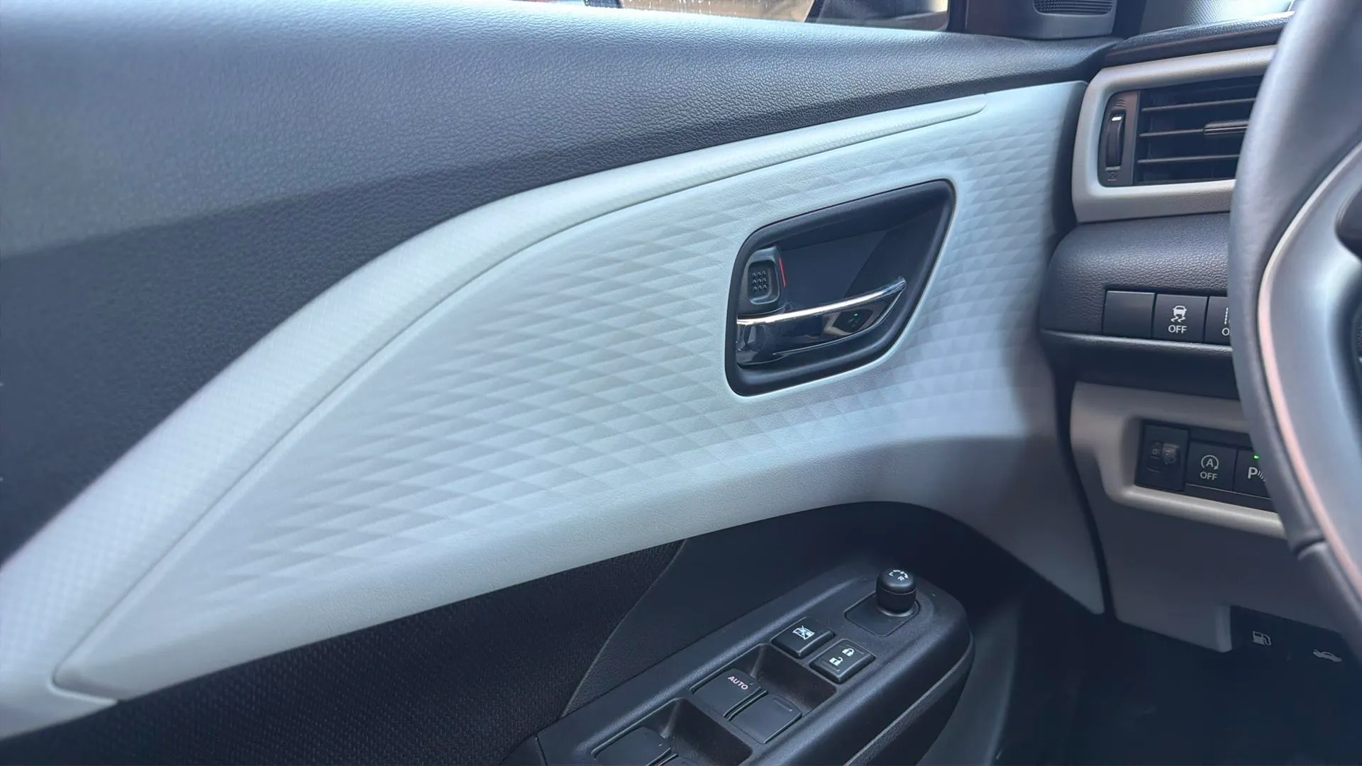 Suzuki Swift 1.2 S2 Mild Hybrid 4WD - foto 22