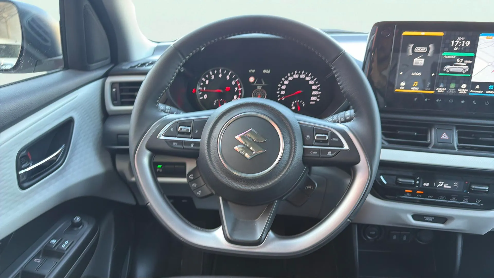 Suzuki Swift 1.2 S2 Mild Hybrid 4WD - foto 17
