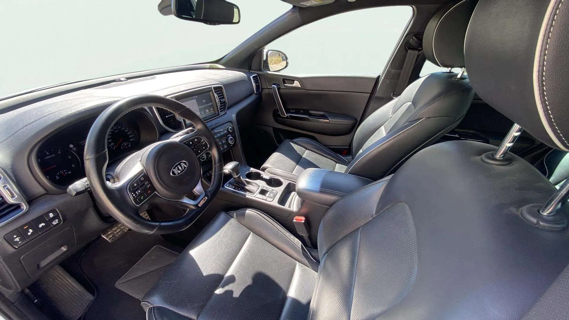 Kia Sportage 2.0 CRDi VGT GT Line 4x4 - foto 13
