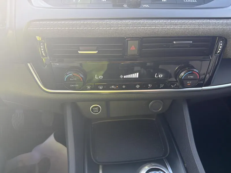 Nissan Qashqai DIG-T mHEV Acenta - foto 34