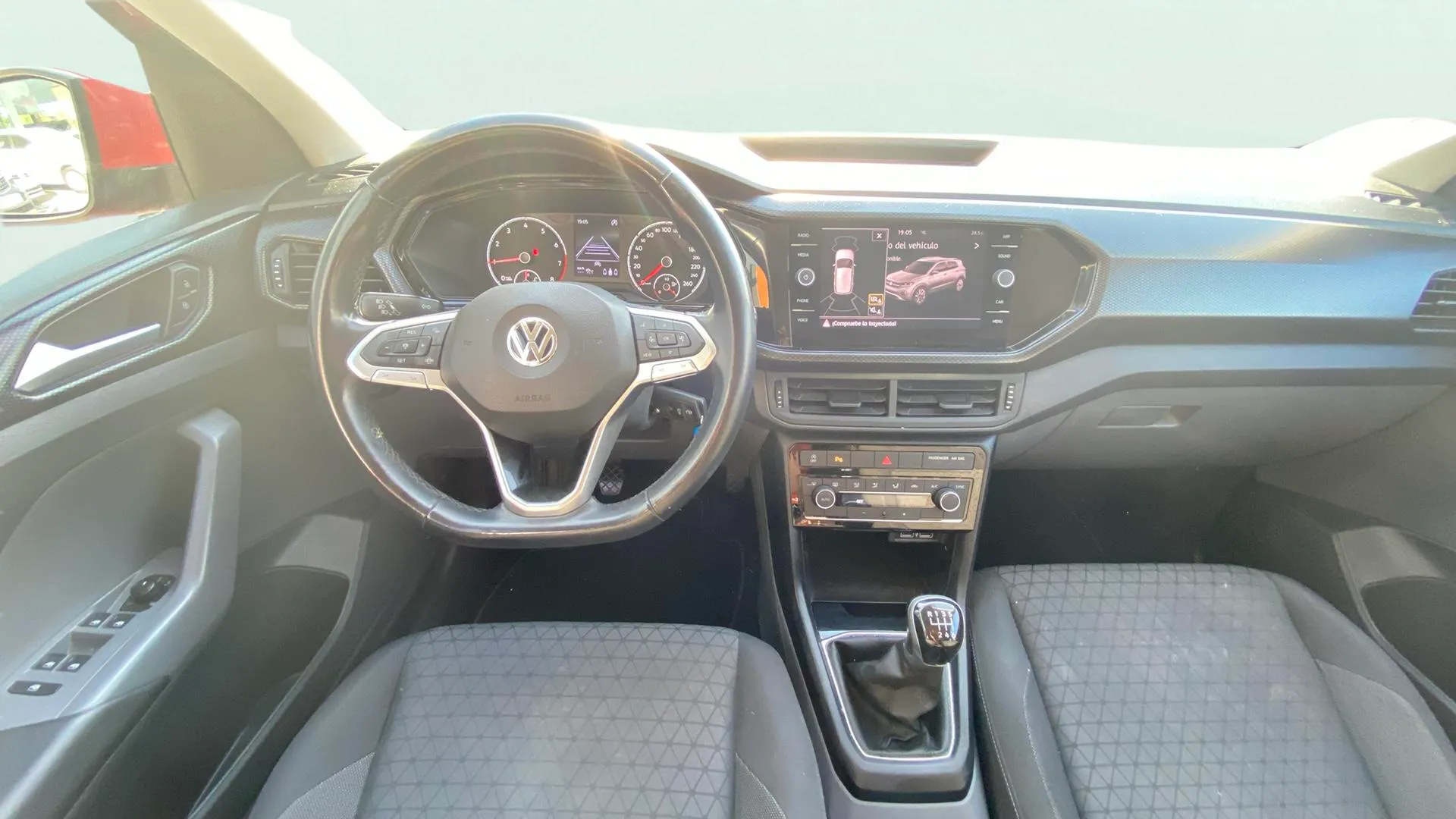 Volkswagen T-Cross Advance 1.0 TSI - foto 15