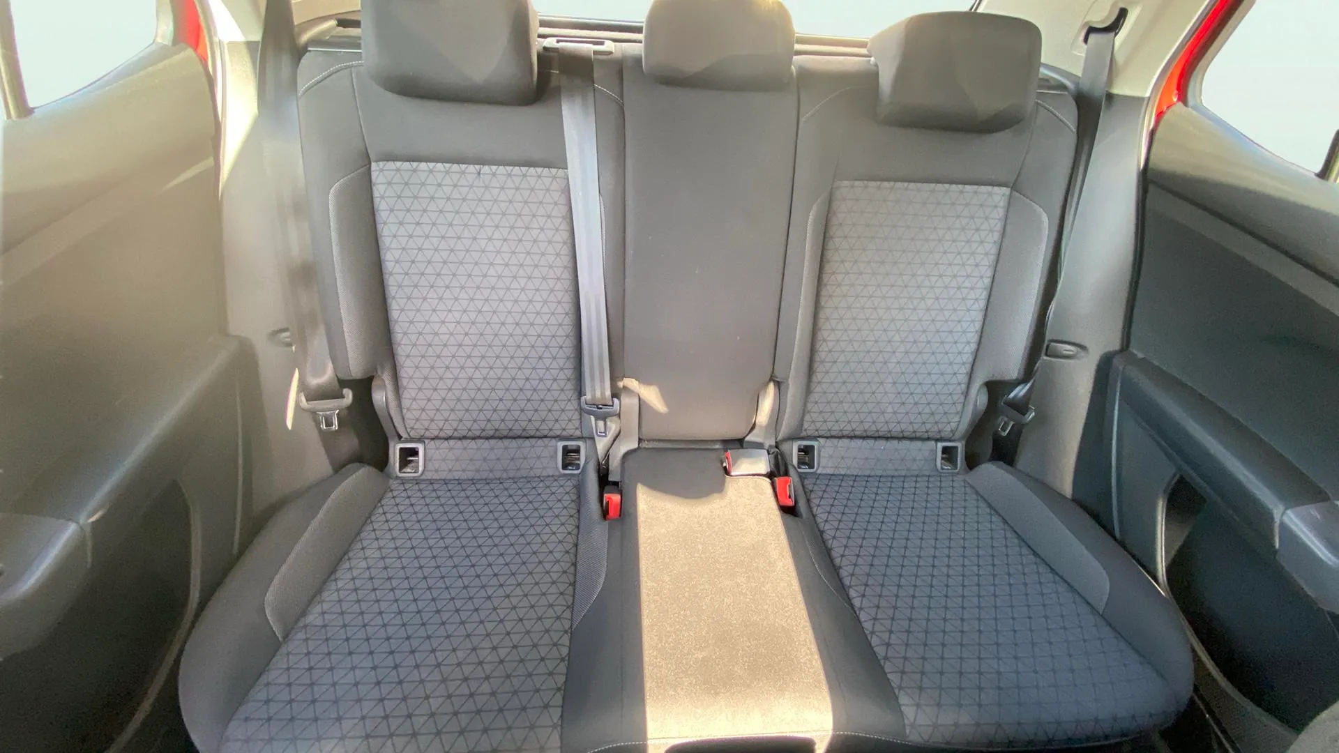 Volkswagen T-Cross Advance 1.0 TSI - foto 13