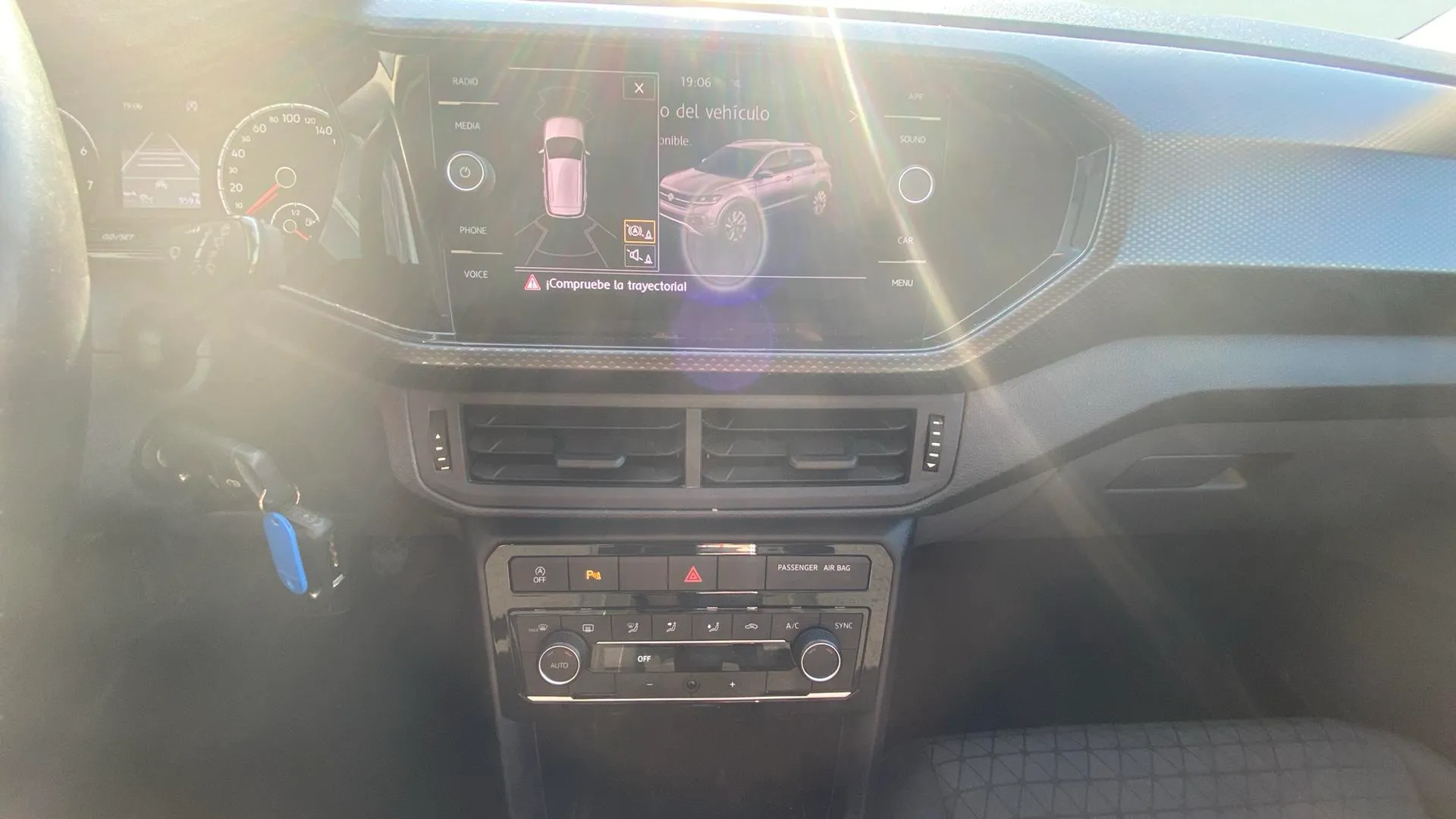 Volkswagen T-Cross Advance 1.0 TSI - foto 18