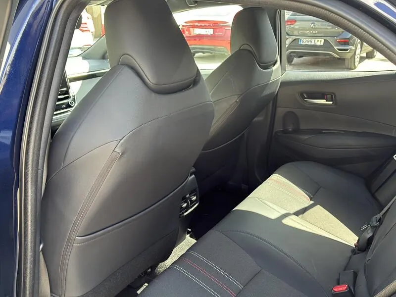 Toyota Corolla 2.0 180H GR-Sport - foto 20
