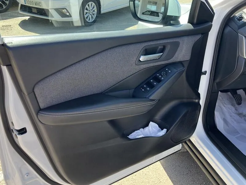 Nissan Qashqai DIG-T mHEV 4x2 Acenta - foto 18