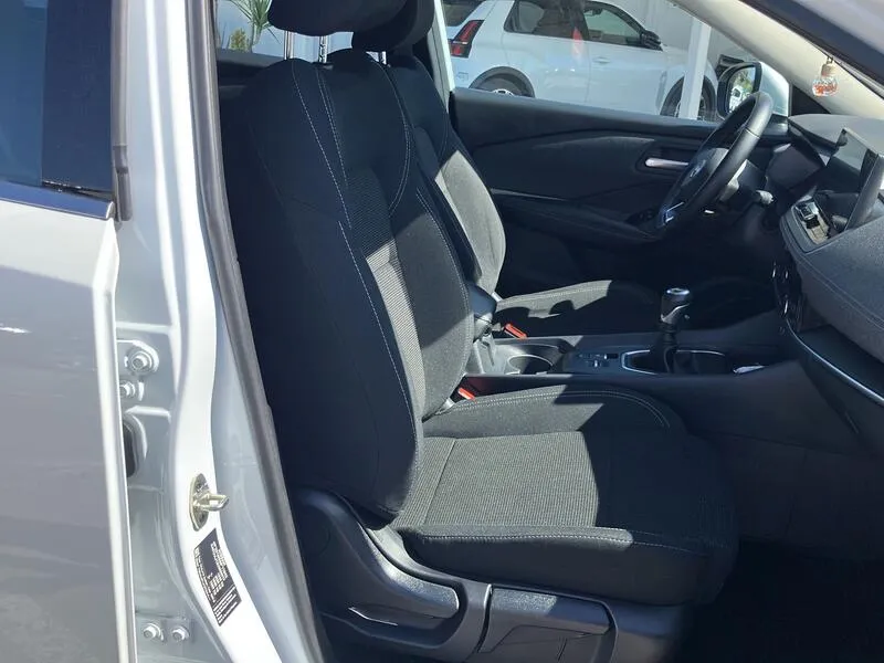Nissan Qashqai DIG-T mHEV 4x2 Acenta - foto 30