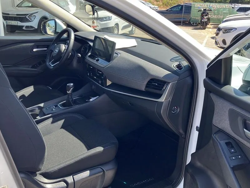 Nissan Qashqai DIG-T mHEV 4x2 Acenta - foto 29
