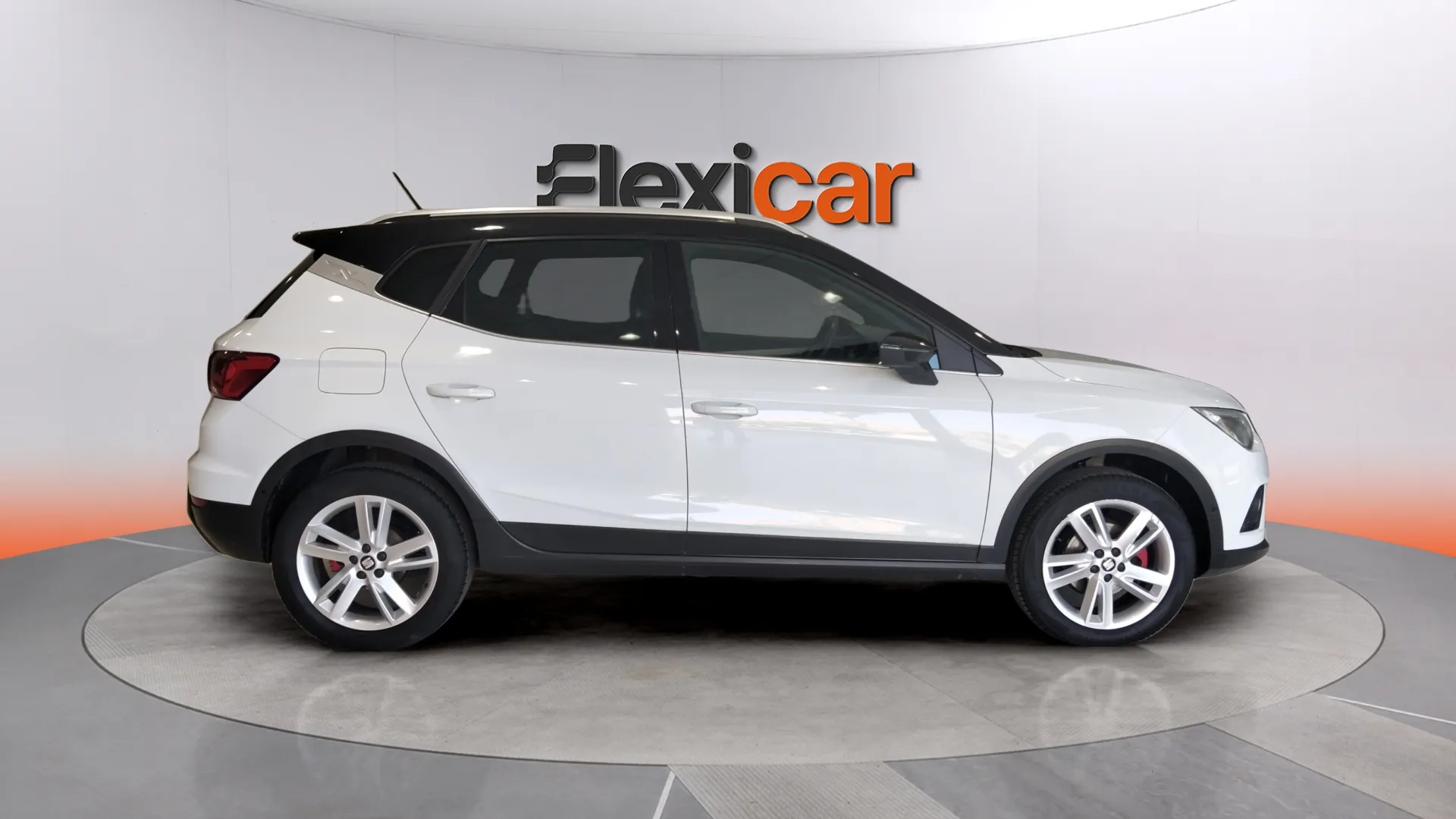 SEAT Arona 1.5 TSI FR - foto 3