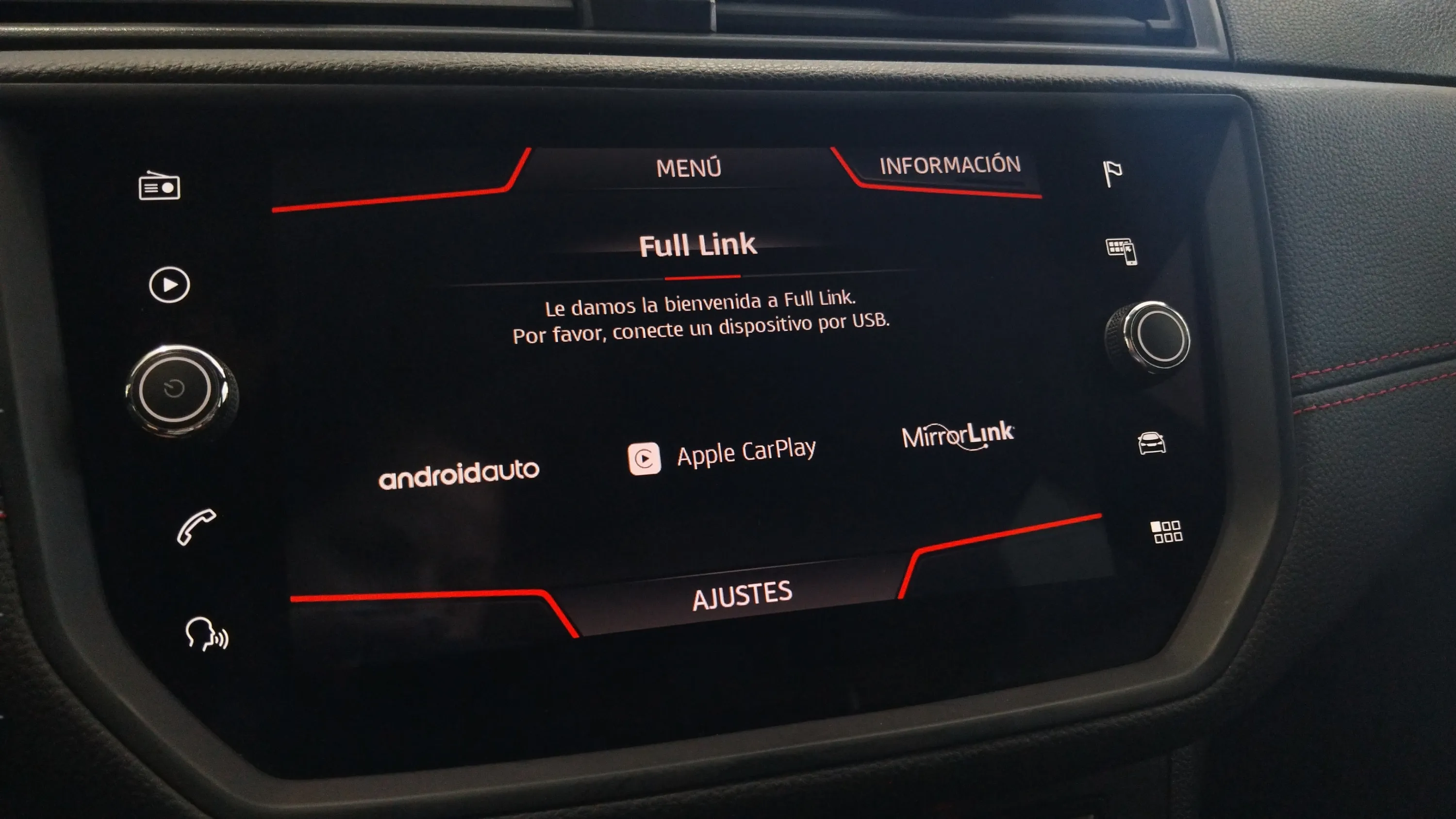 SEAT Arona 1.5 TSI FR - foto 22