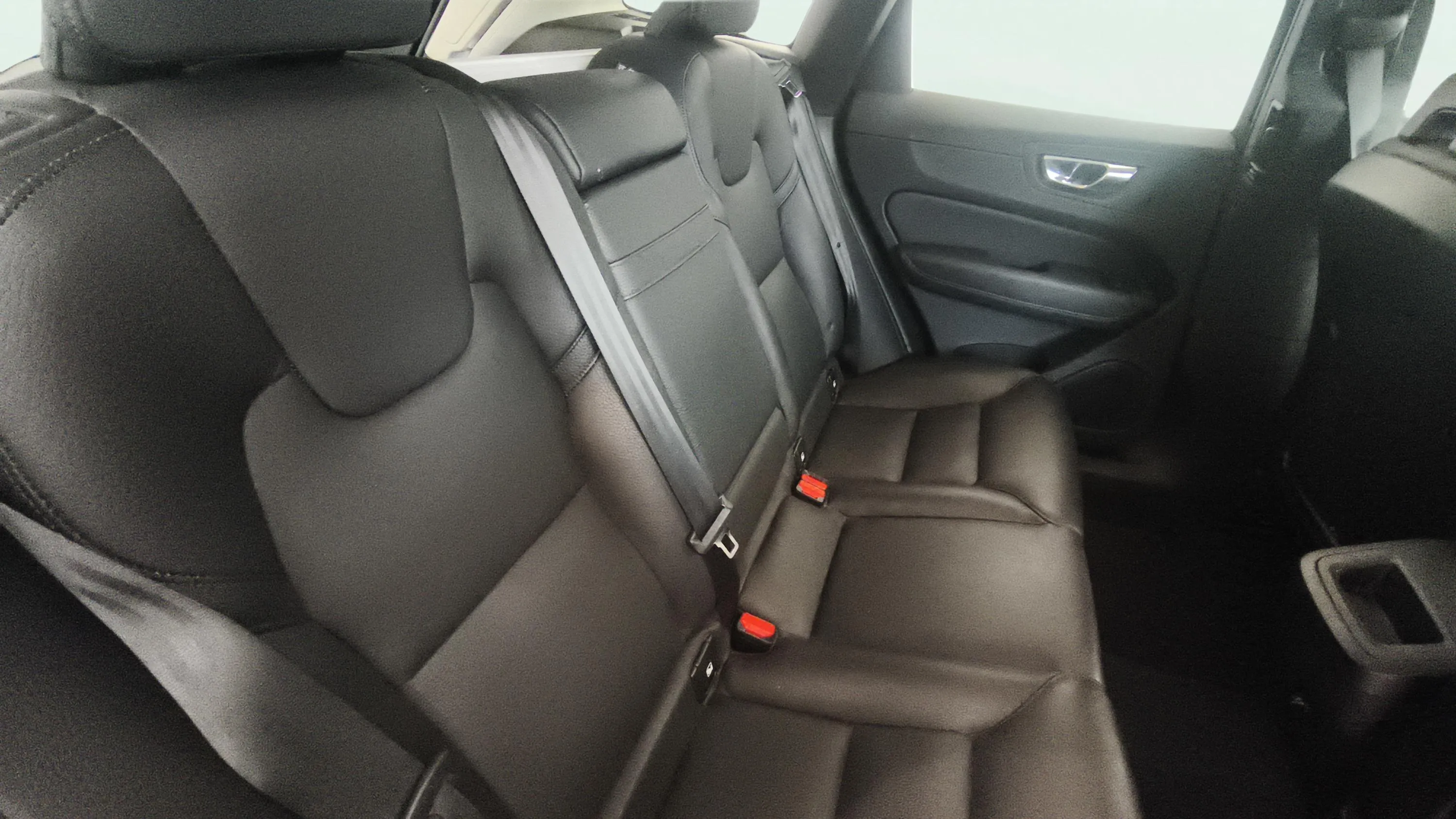 Volvo XC60 2.0 D4 Inscription - foto 9