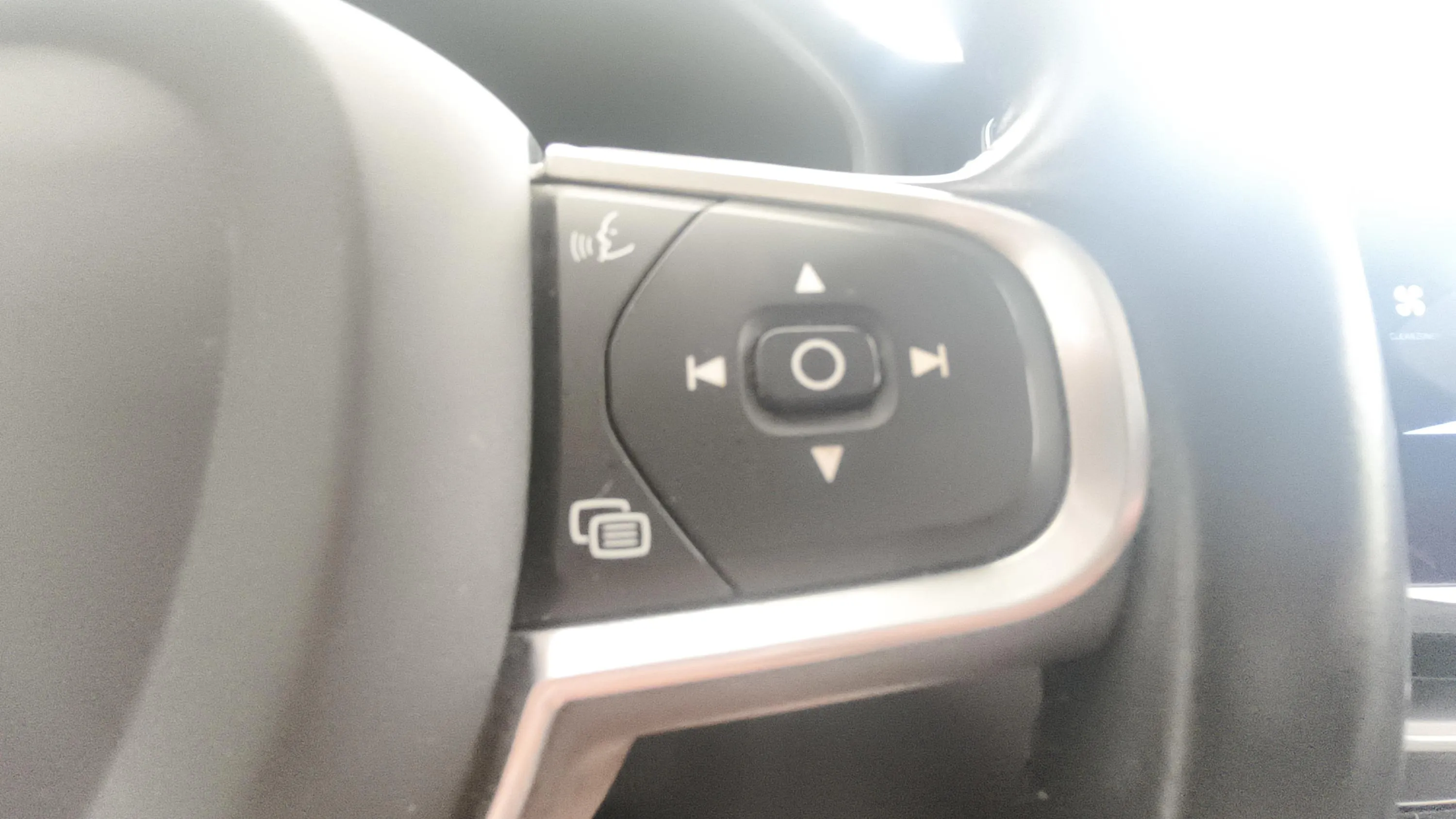 Volvo XC60 2.0 D4 Inscription - foto 16