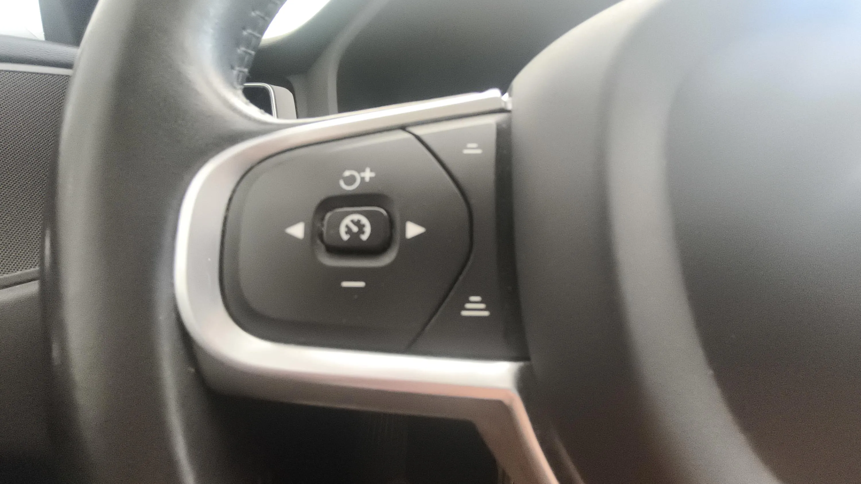 Volvo XC60 2.0 D4 Inscription - foto 15
