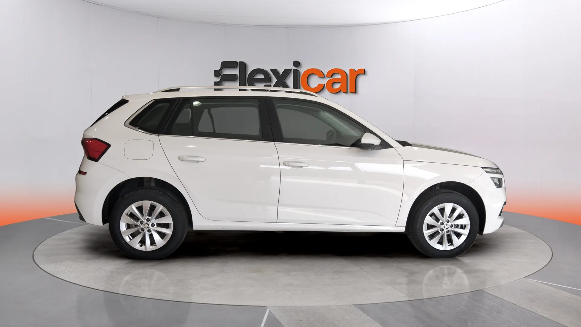 Škoda Kamiq 1.0 TSI Active - foto 3