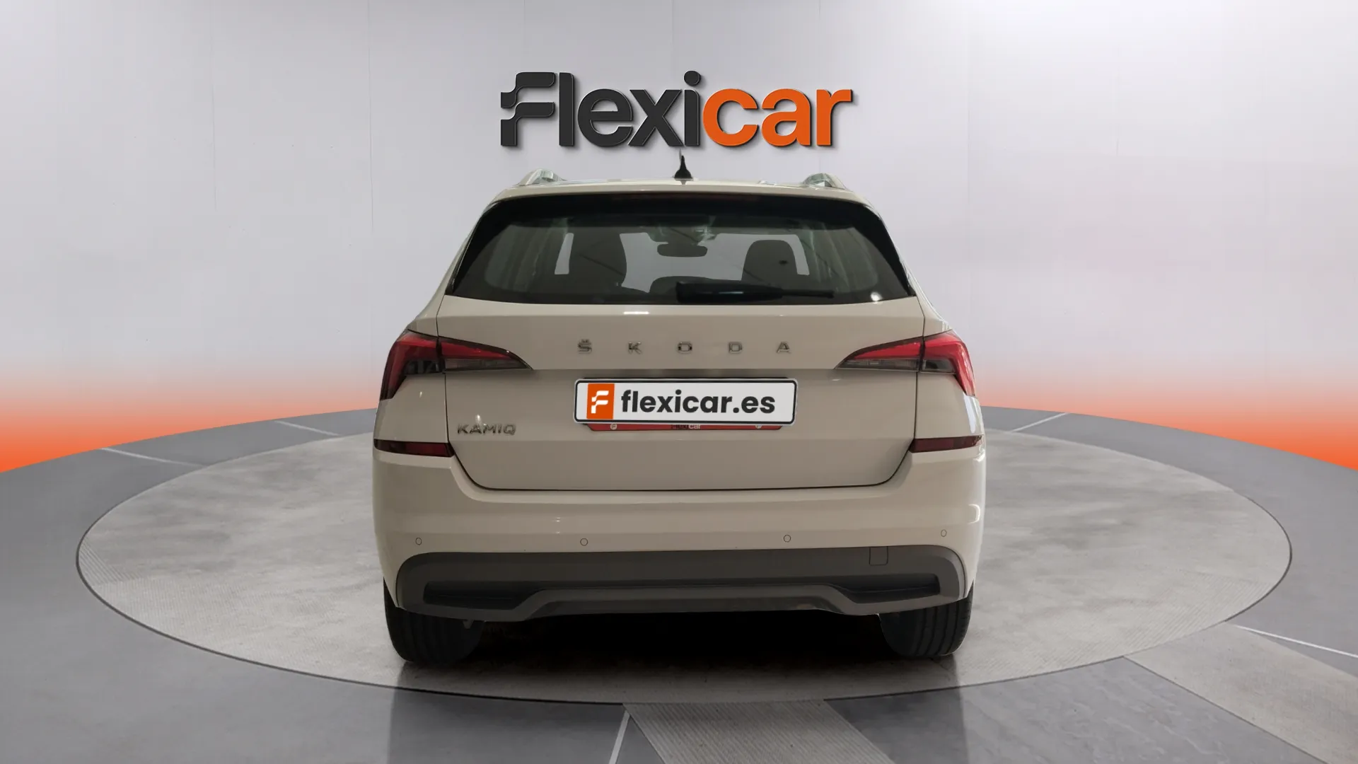 Škoda Kamiq 1.0 TSI Active - foto 4
