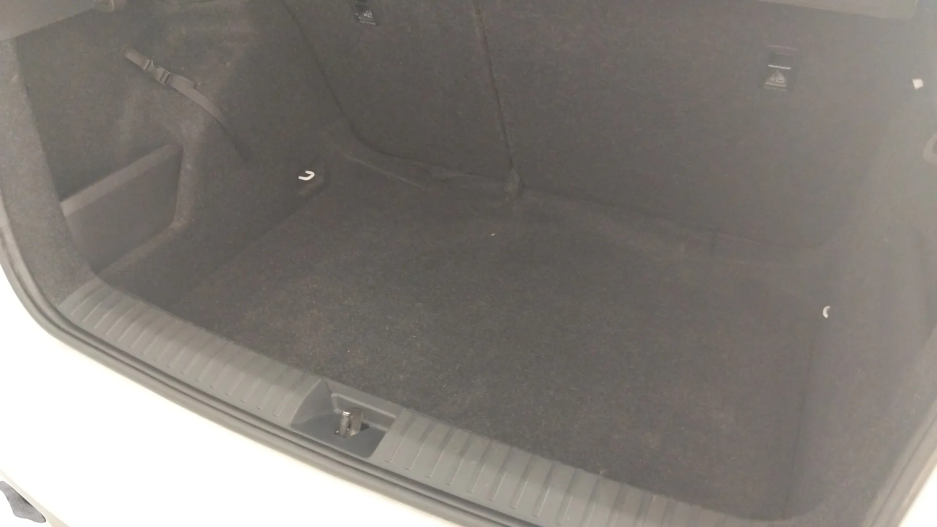 Škoda Kamiq 1.0 TSI Active - foto 10
