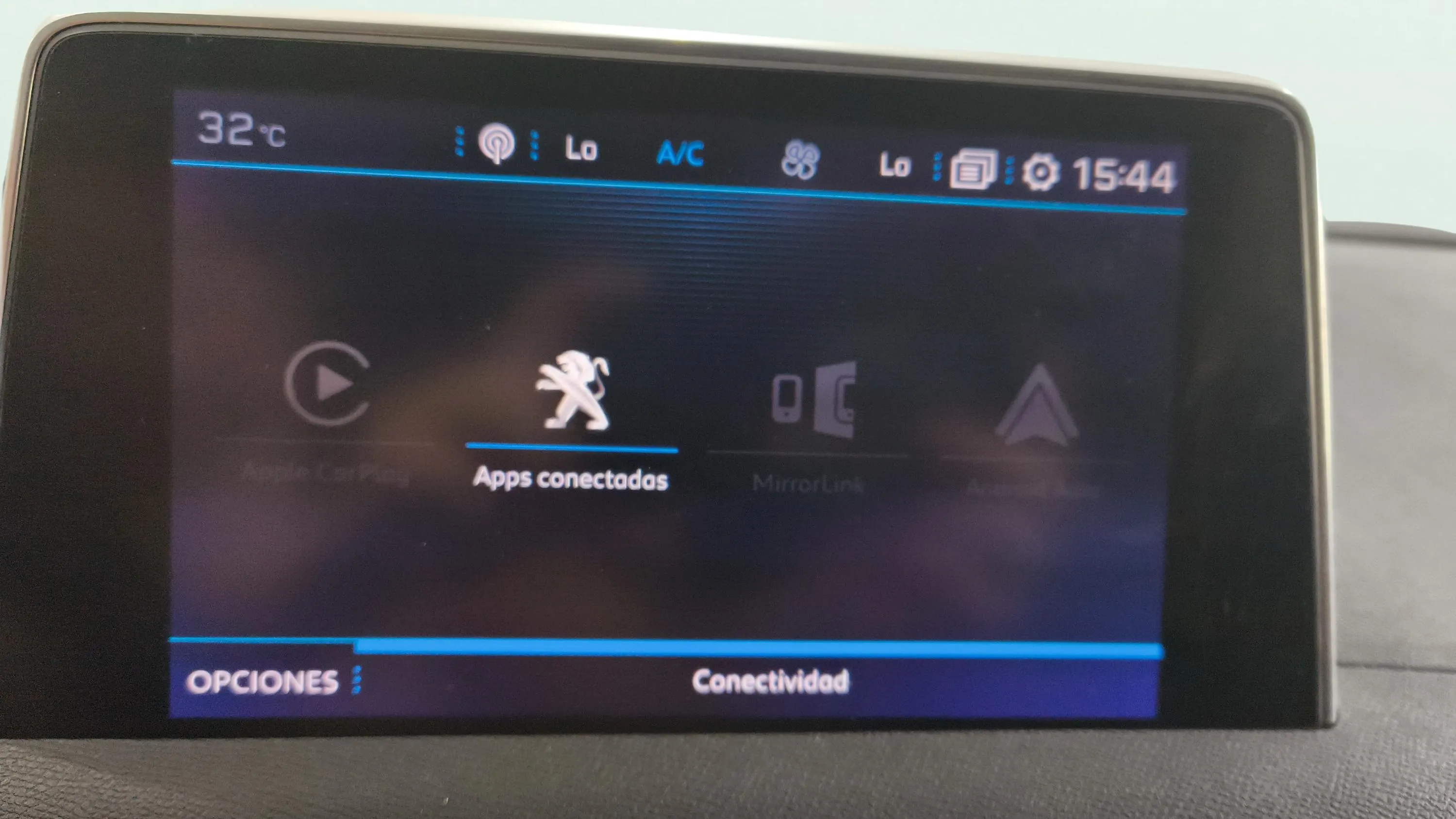 Peugeot 5008 Allure 1.2L PureTech - foto 21