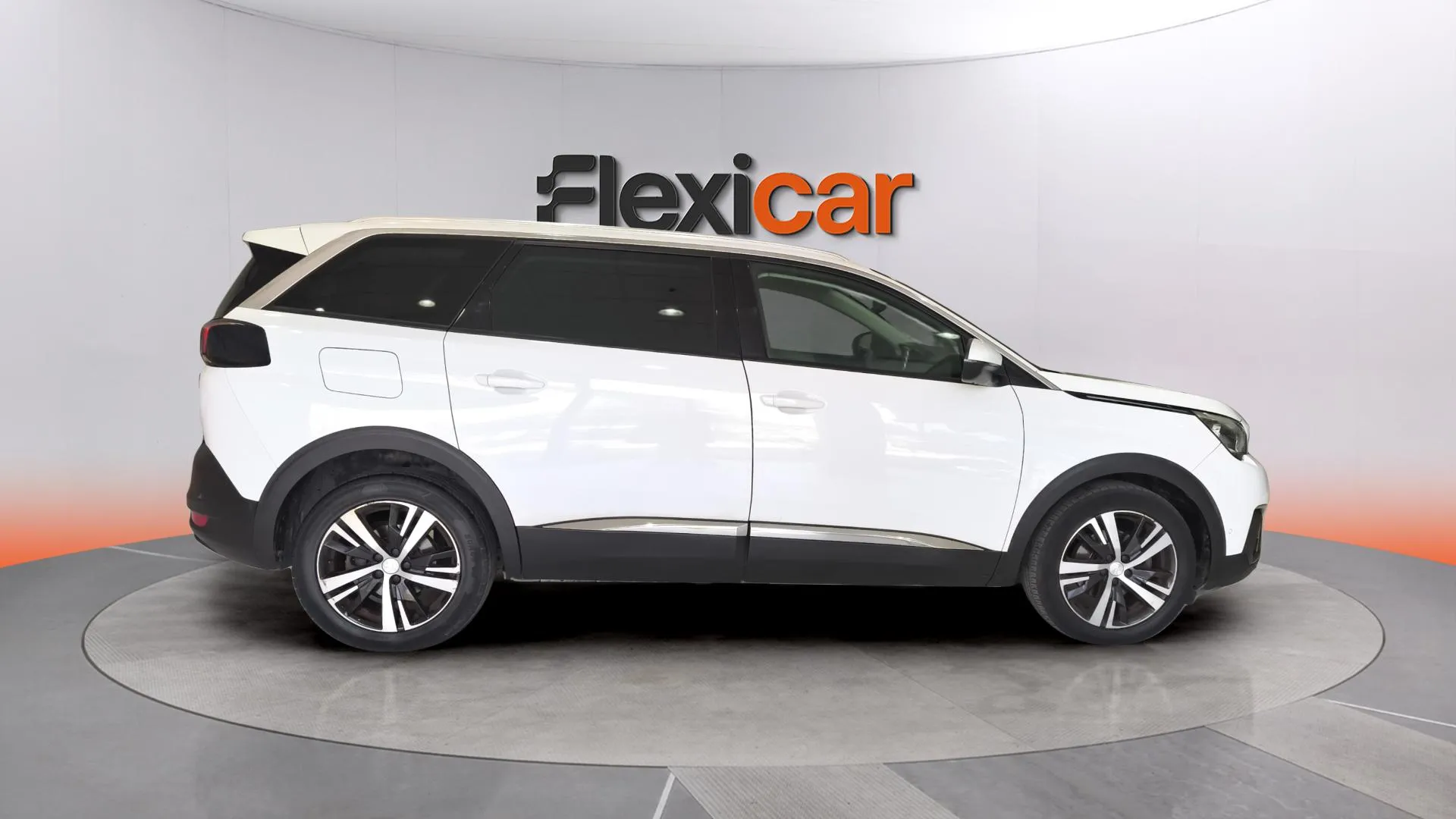 Peugeot 5008 Allure 1.2L PureTech - foto 3