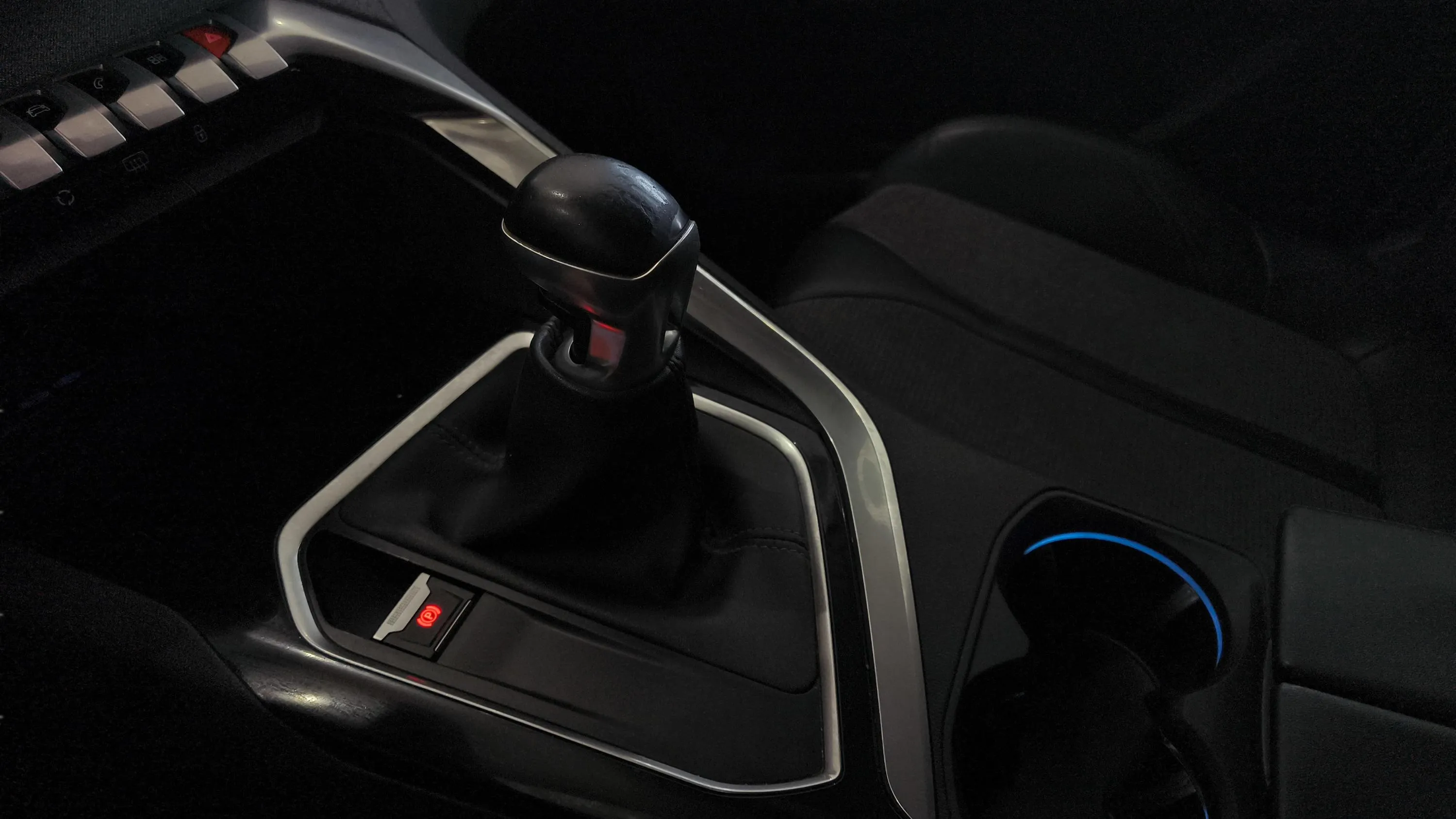 Peugeot 5008 Allure 1.2L PureTech - foto 15