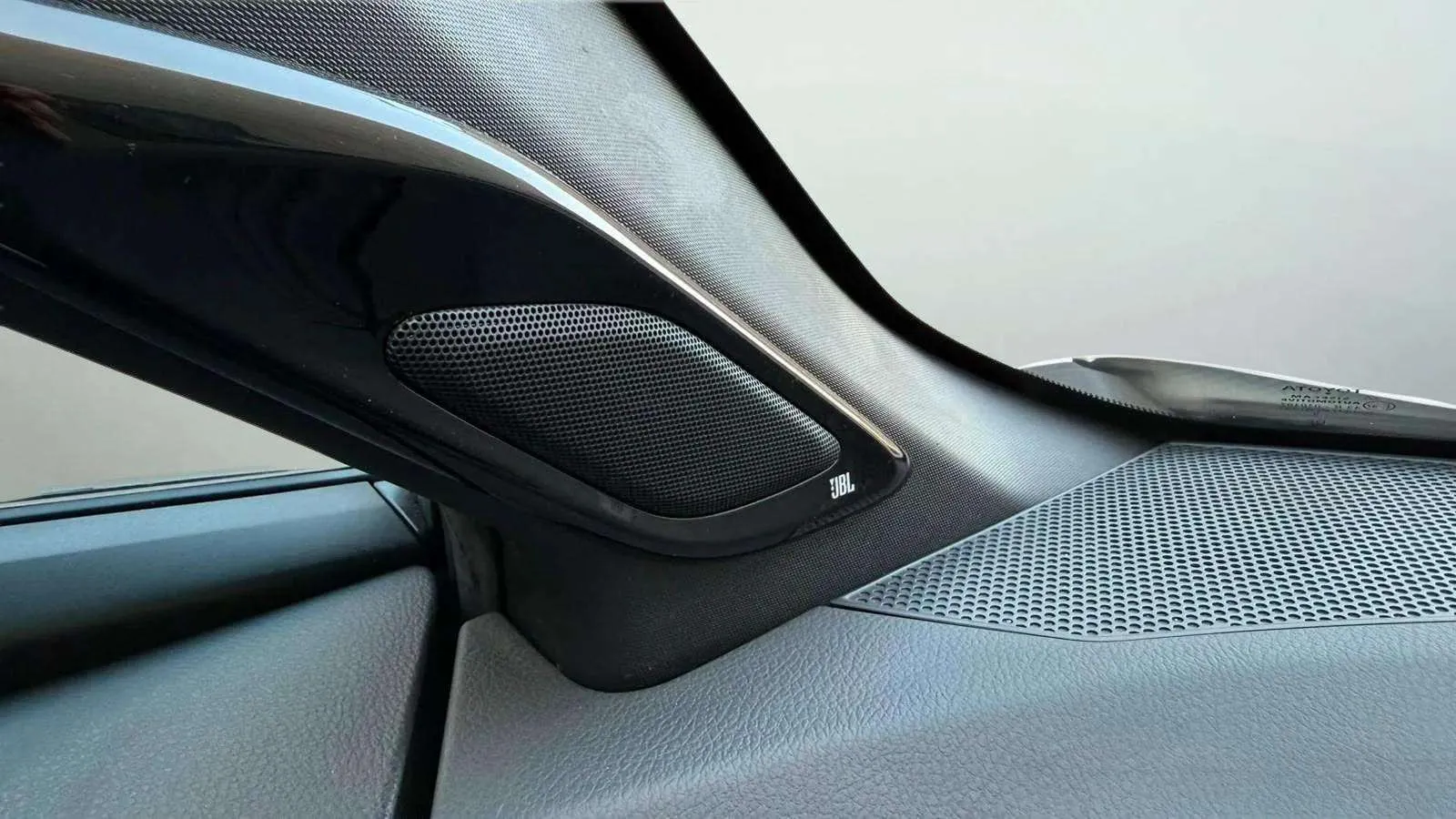 Toyota C-HR 1.8 125H Dynamic Plus - foto 11