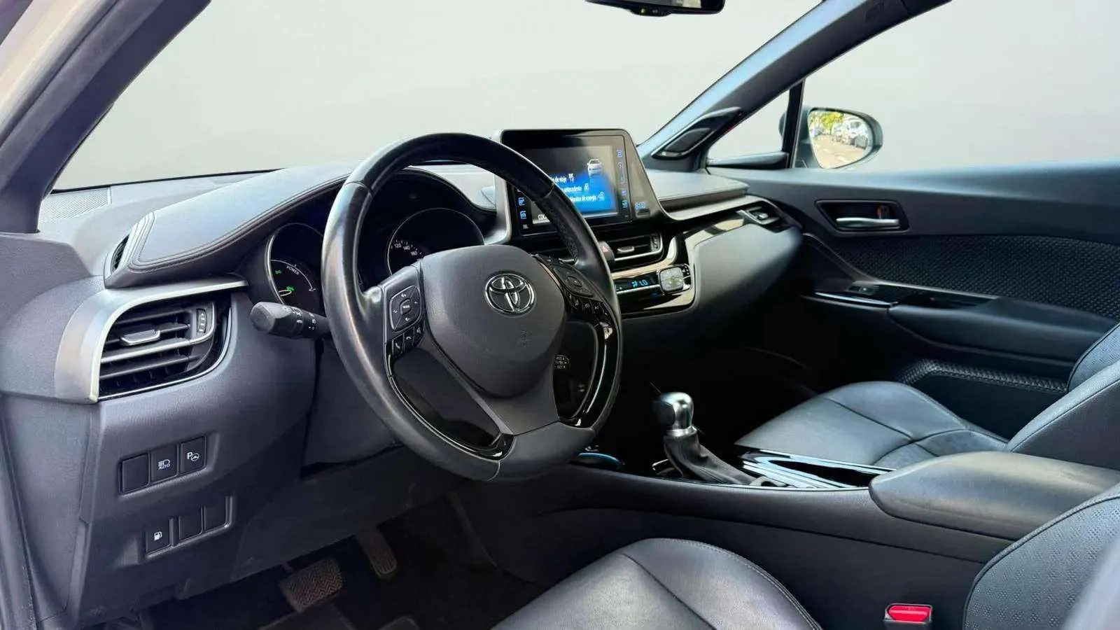 Toyota C-HR 1.8 125H Dynamic Plus - foto 21