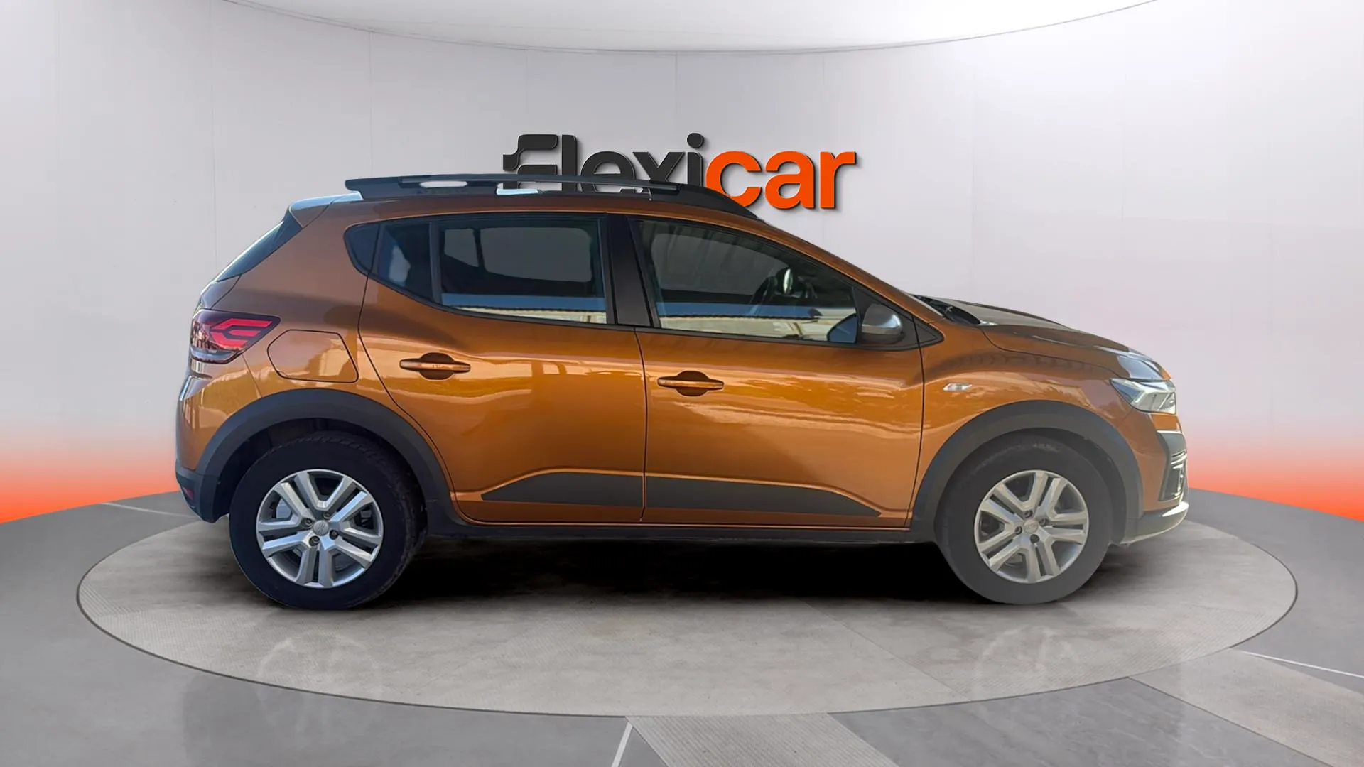 Dacia Sandero Stepway Essential TCe (90V) - foto 7