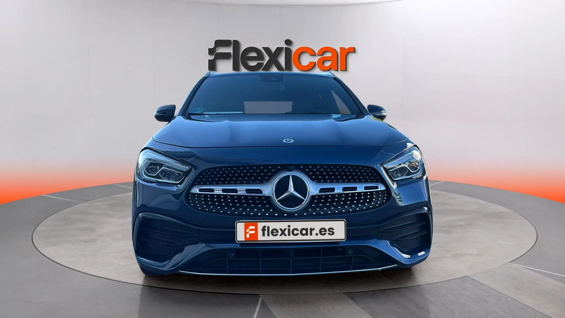 Mercedes-Benz GLA 180 - foto 2