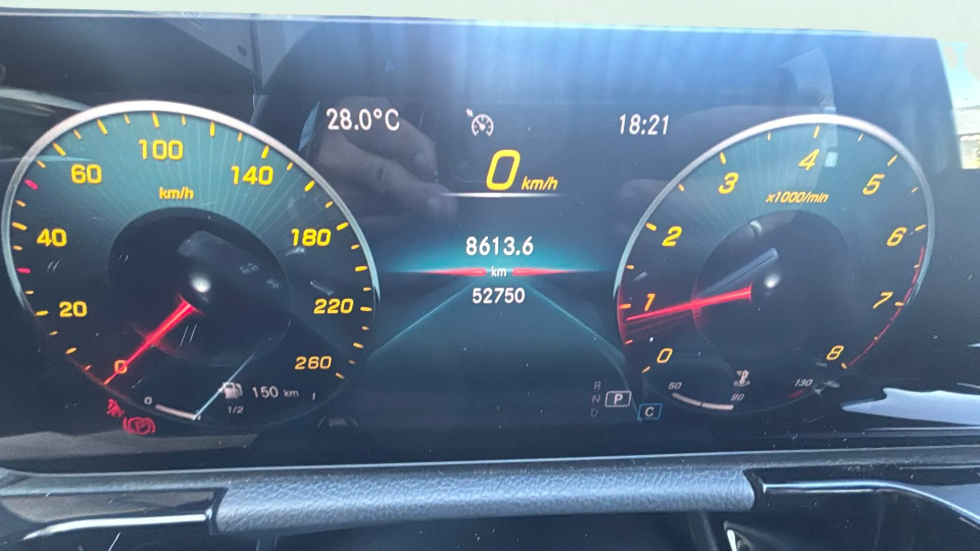Mercedes-Benz GLA 180 - foto 11