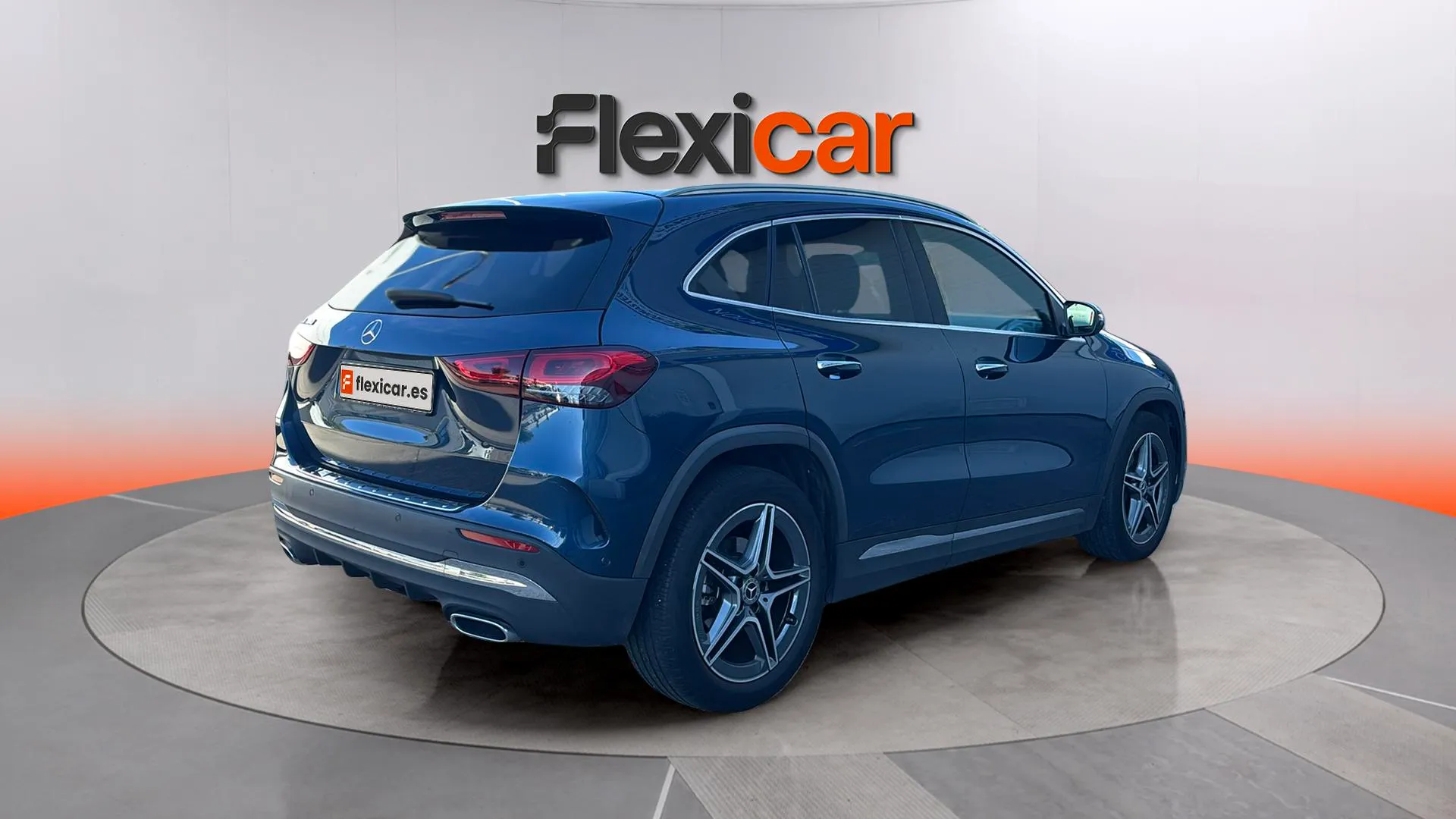 Mercedes-Benz GLA 180 - foto 5