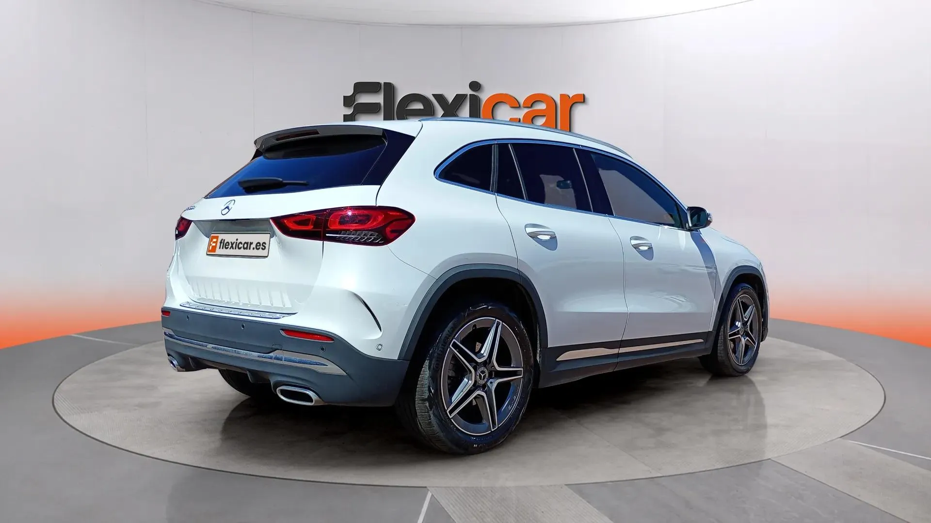 Mercedes-Benz GLA 200 D - foto 4