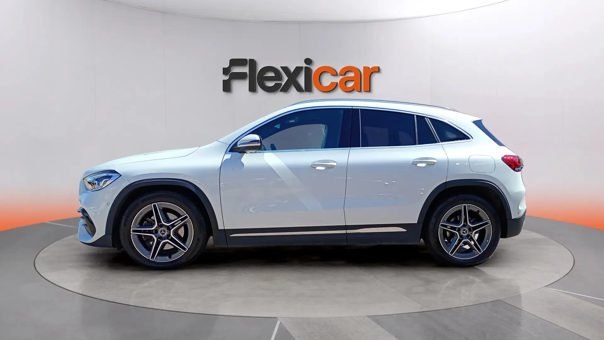 Mercedes-Benz GLA 200 D - foto 6