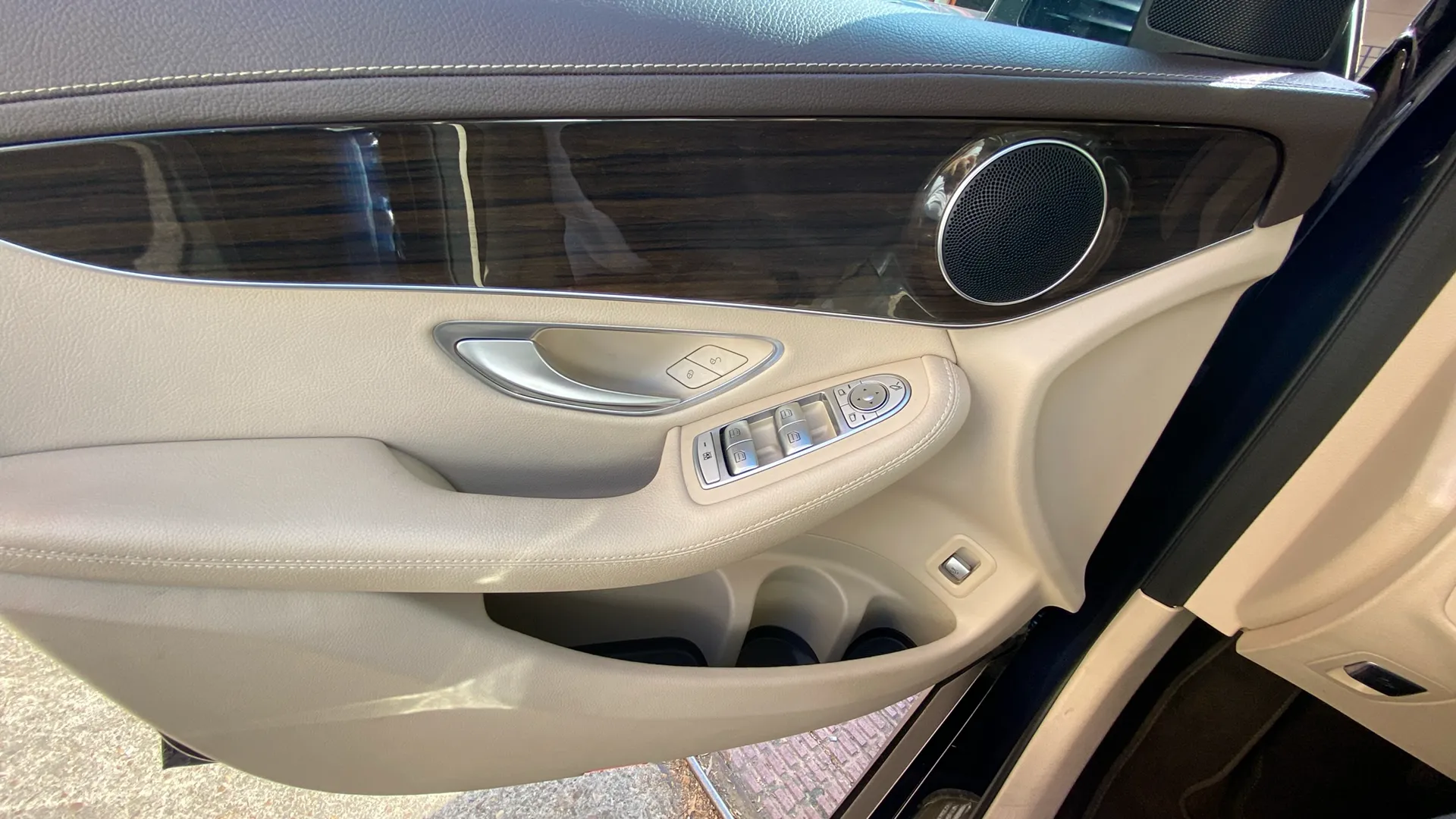 Mercedes-Benz GLC 220 d 4MATIC - foto 24