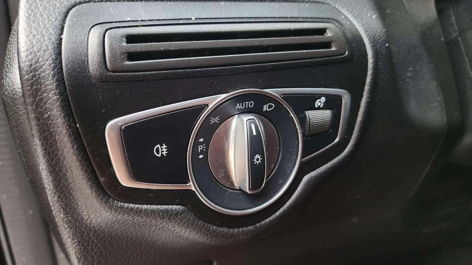 Mercedes-Benz GLC 300 e 4MATIC - foto 13