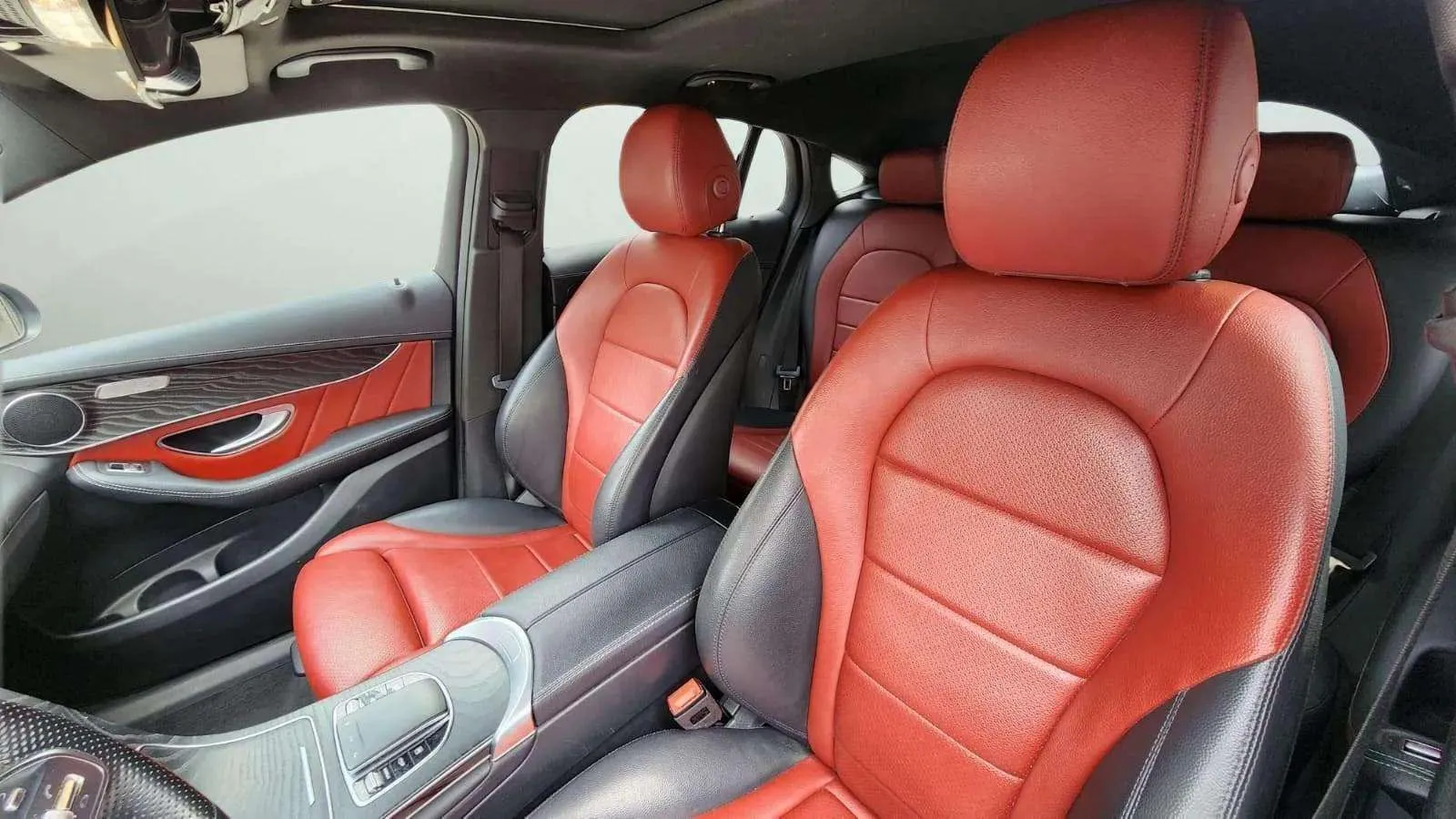 Mercedes-Benz GLC 300 e 4MATIC - foto 25