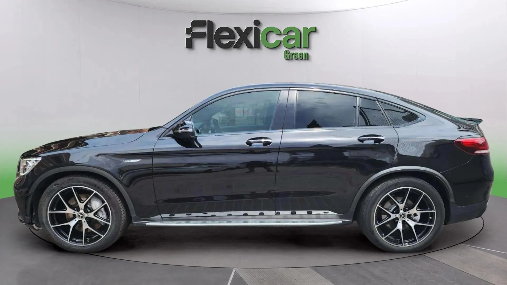 Mercedes-Benz GLC 300 e 4MATIC - foto 4