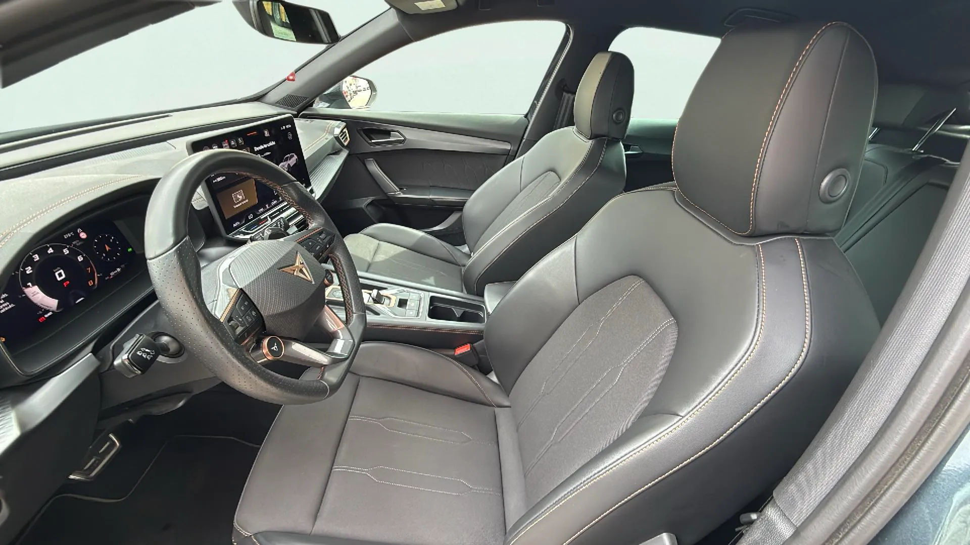 Cupra Formentor 1.5 eTSI Launch Edition DSG - foto 18