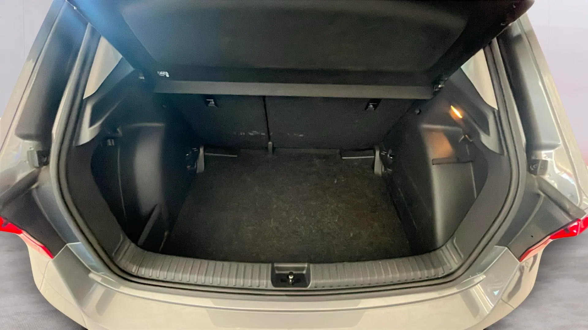 Škoda Fabia 1.0 TSI DSG Selection - foto 15