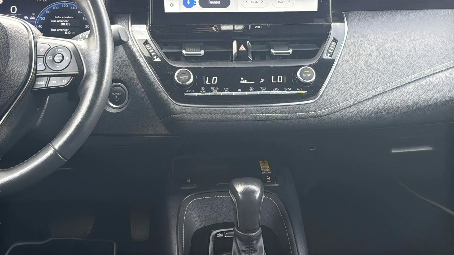 Toyota Corolla 200H Style Touring Sport - foto 10