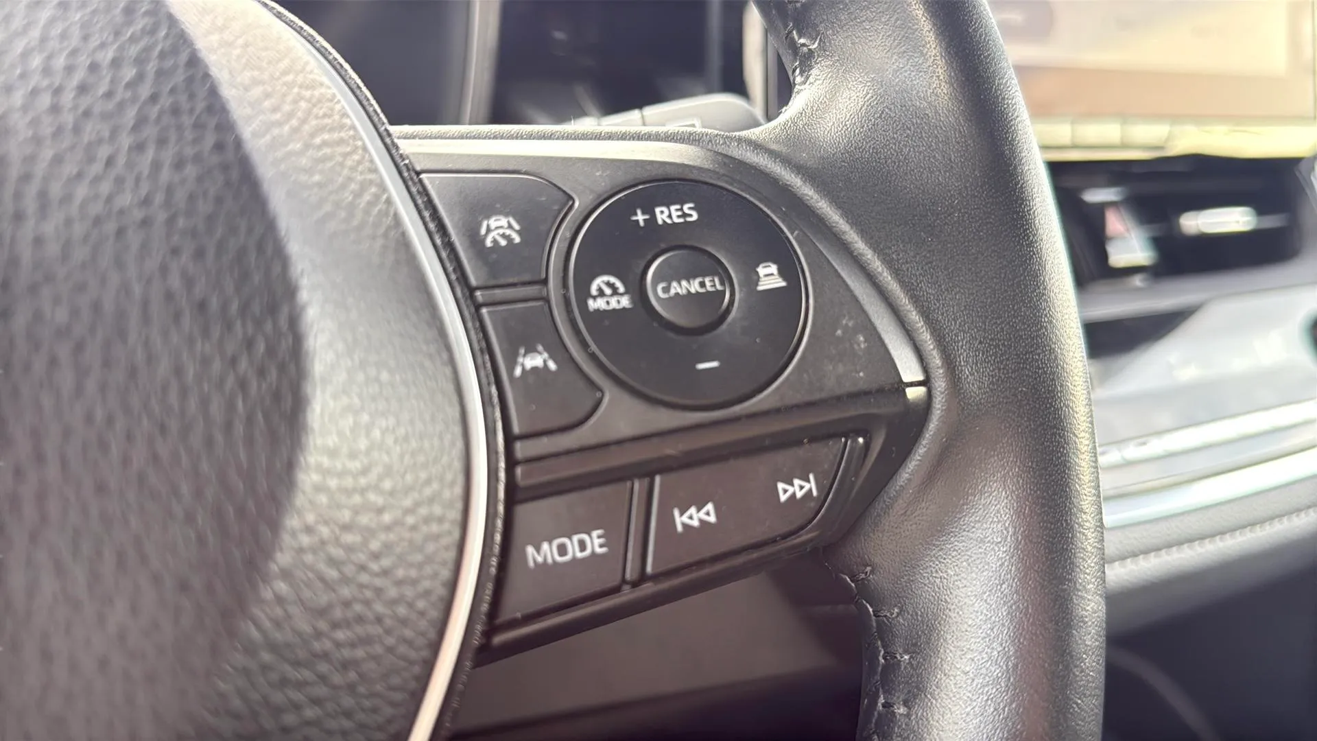 Toyota Corolla 200H Style Touring Sport - foto 13