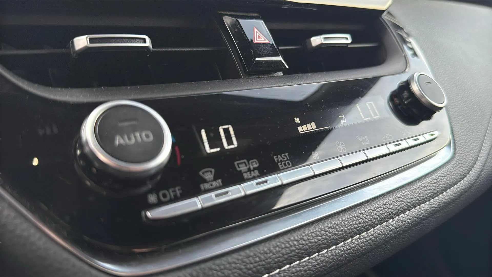 Toyota Corolla 200H Style Touring Sport - foto 27