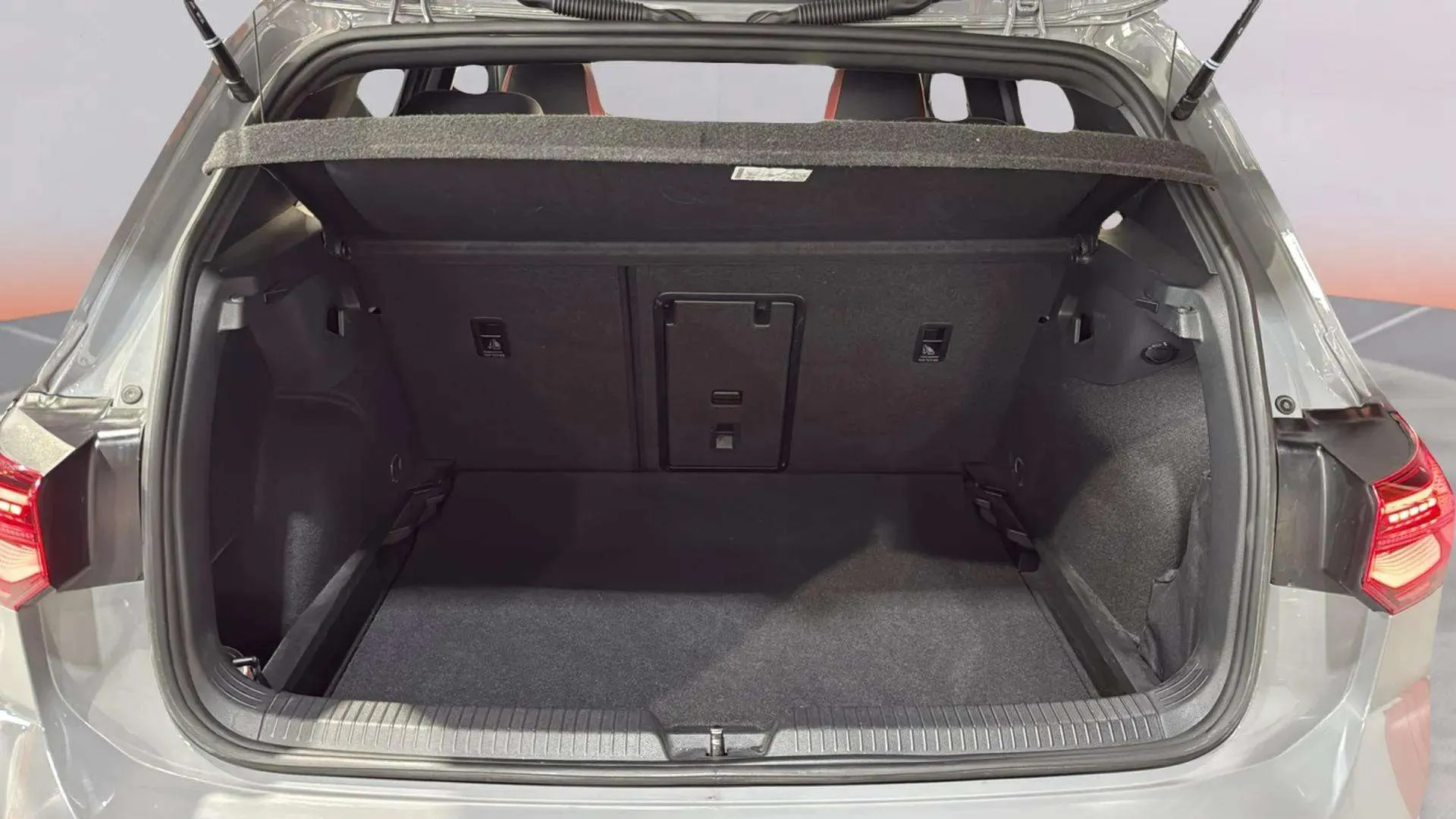 Volkswagen Golf GTI 2.0 TSI DSG - foto 27