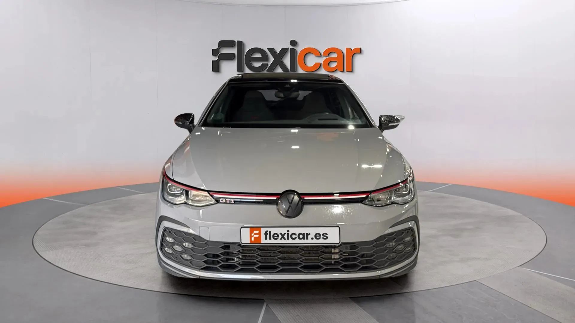 Volkswagen Golf GTI 2.0 TSI DSG - foto 8