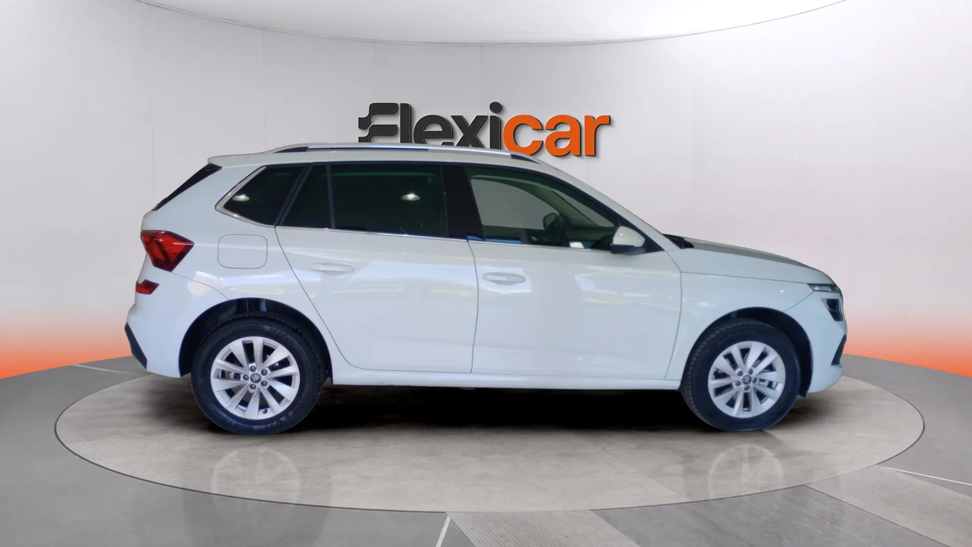 Škoda Kamiq 1.0 TSI DSG Design - foto 4