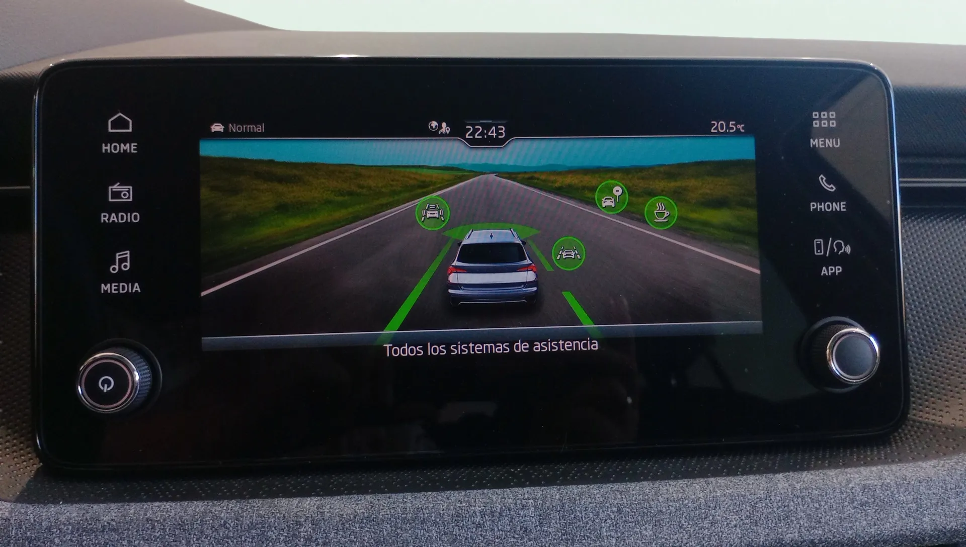 Škoda Kamiq 1.0 TSI DSG Design - foto 21