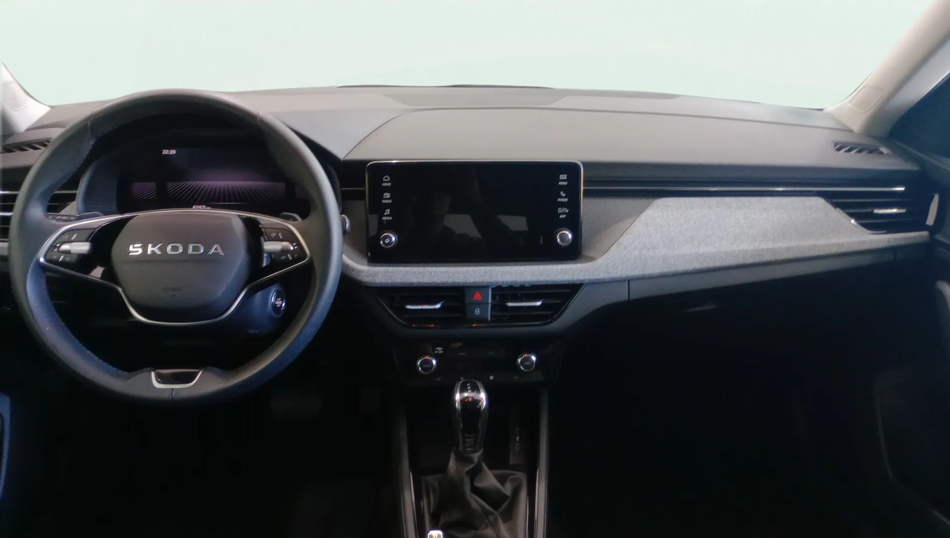 Škoda Kamiq 1.0 TSI DSG Design - foto 11