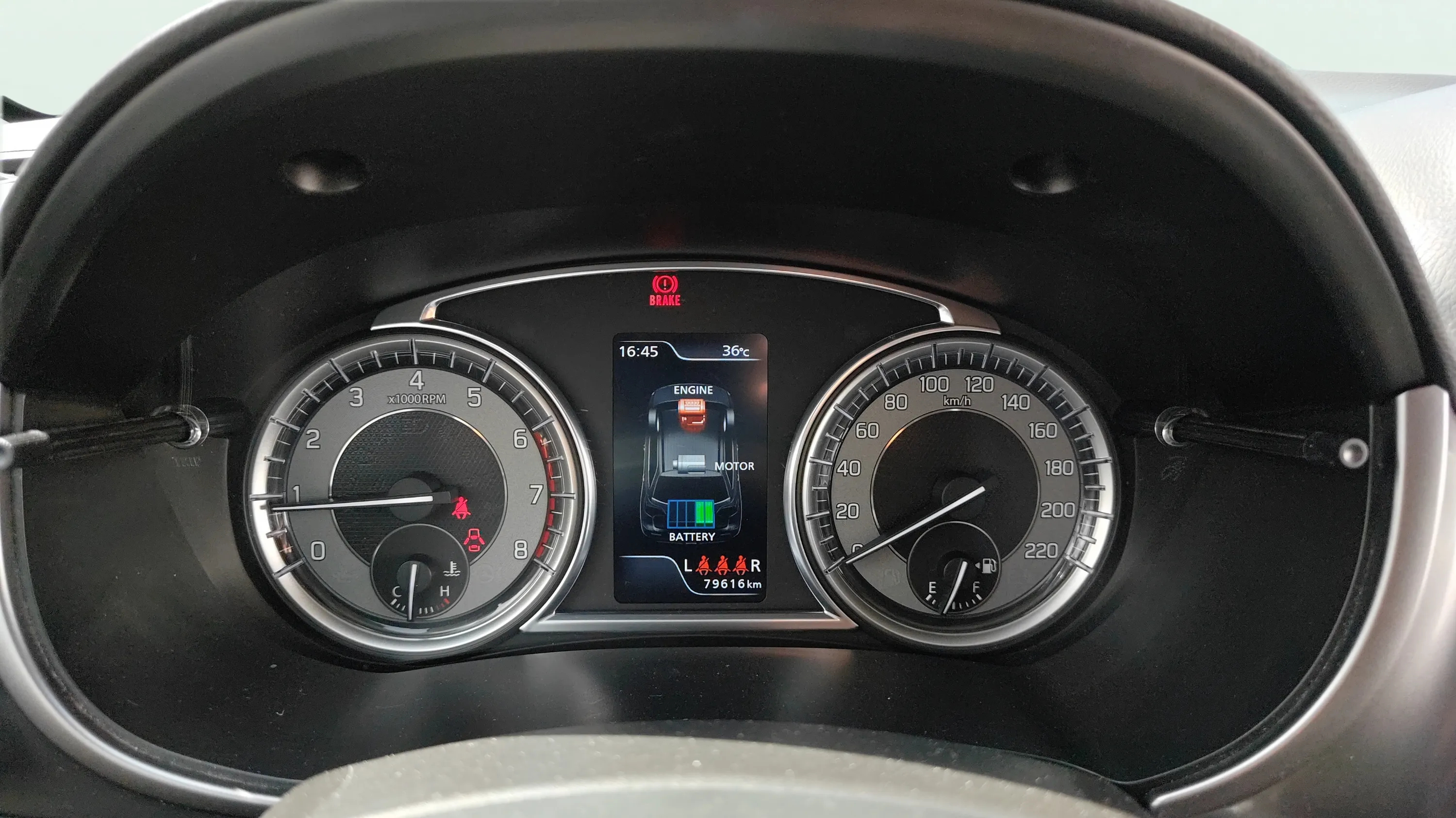 Suzuki Vitara 1.4 T GLE Mid Hybrid - foto 9