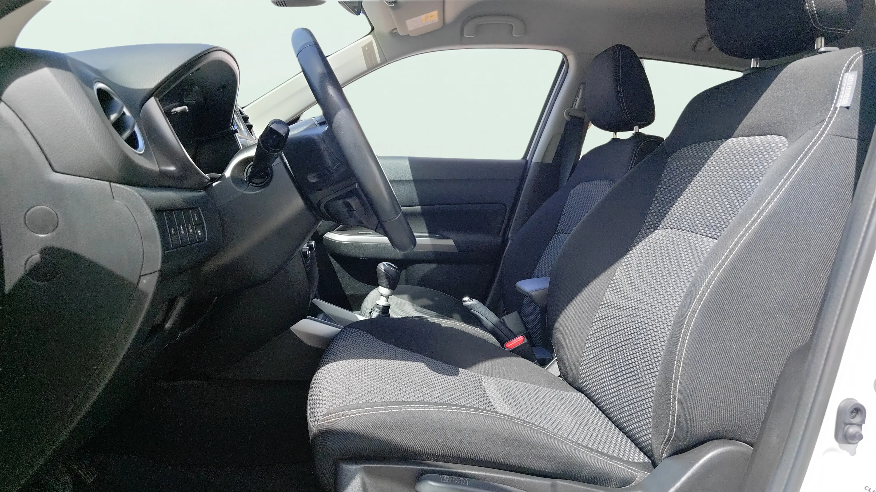 Suzuki Vitara 1.4 T GLE Mid Hybrid - foto 10