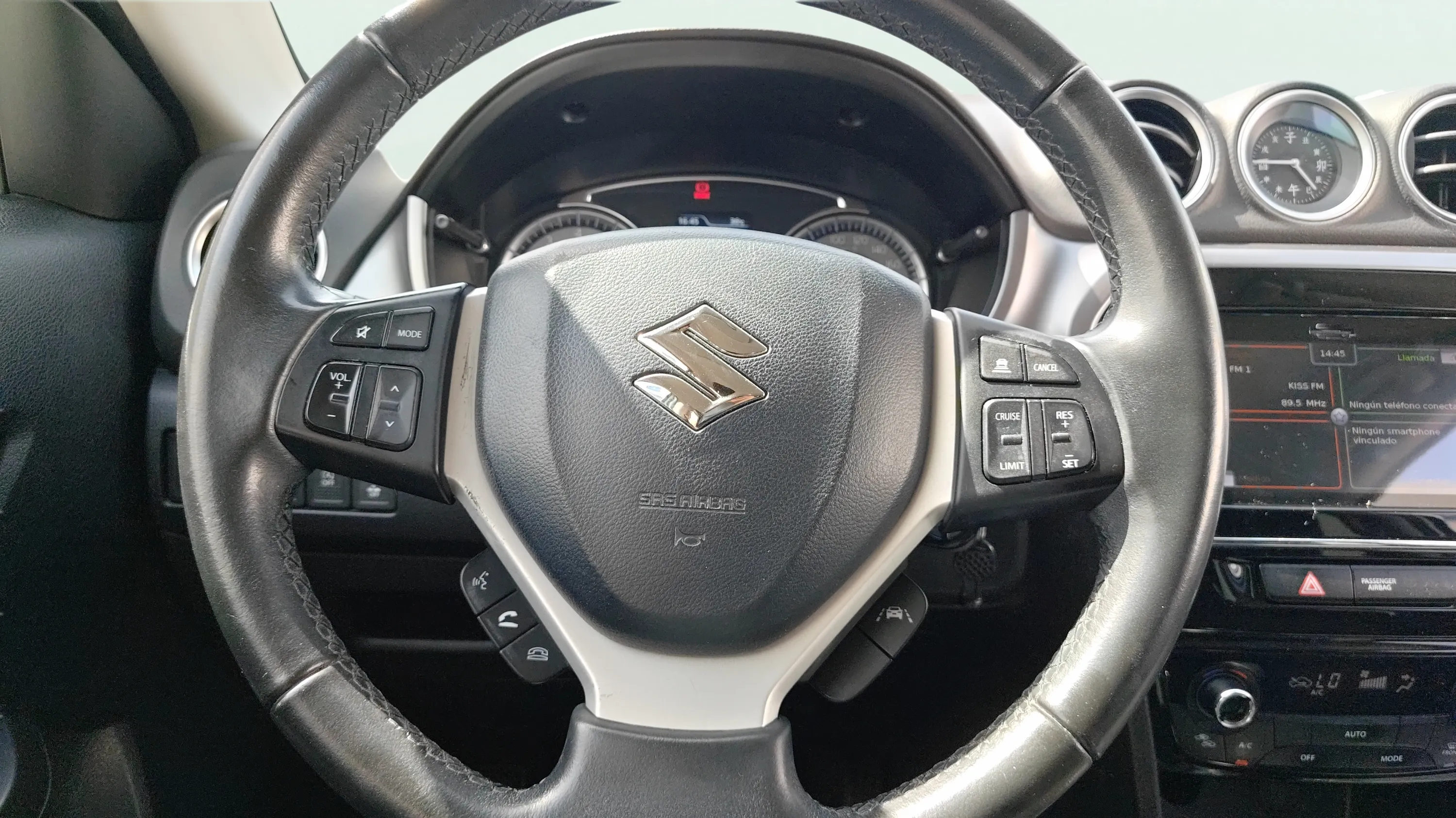 Suzuki Vitara 1.4 T GLE Mid Hybrid - foto 8